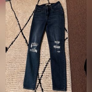 Women’s Levi’s